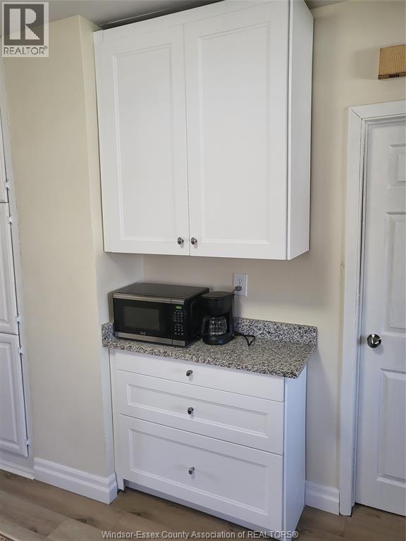 1682 Elsmere Avenue, Windsor, Ontario  N8X 4H4 - Photo 7 - 26008993