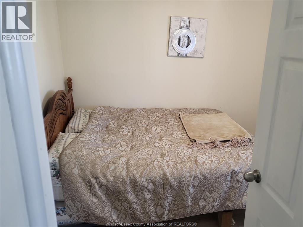 1682 Elsmere Avenue, Windsor, Ontario  N8X 4H4 - Photo 8 - 26008993