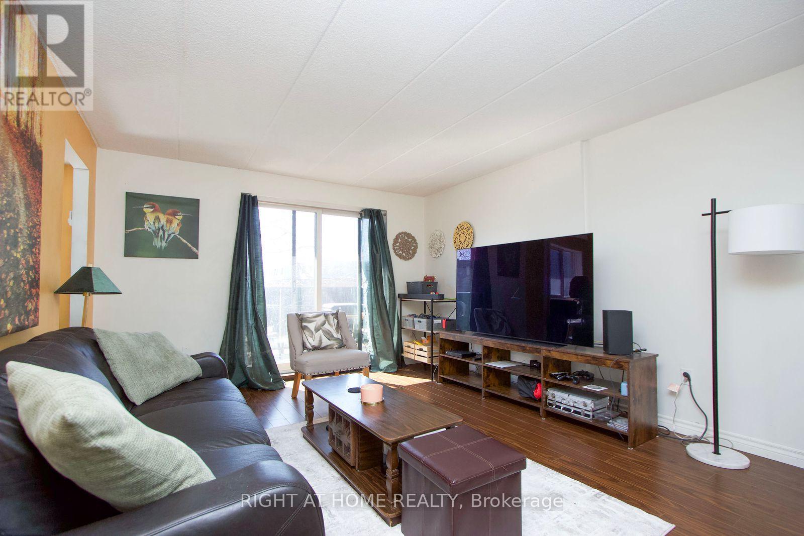 79 - 53 Taunton Road E, Oshawa, Ontario  L1G 3T6 - Photo 6 - E13035608