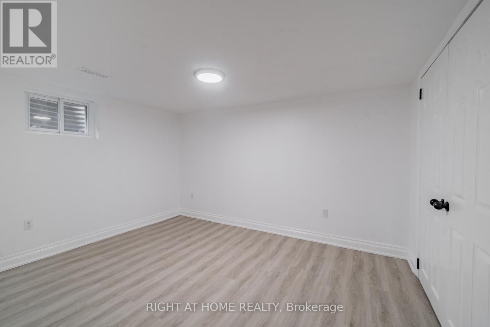 899 Florell Drive, Oshawa, Ontario  L1H 6W3 - Photo 10 - E13035768