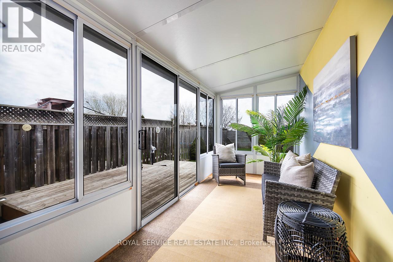 169 Scottsdale Drive, Clarington (Bowmanville), Ontario  L1C 5L3 - Photo 11 - E13035796