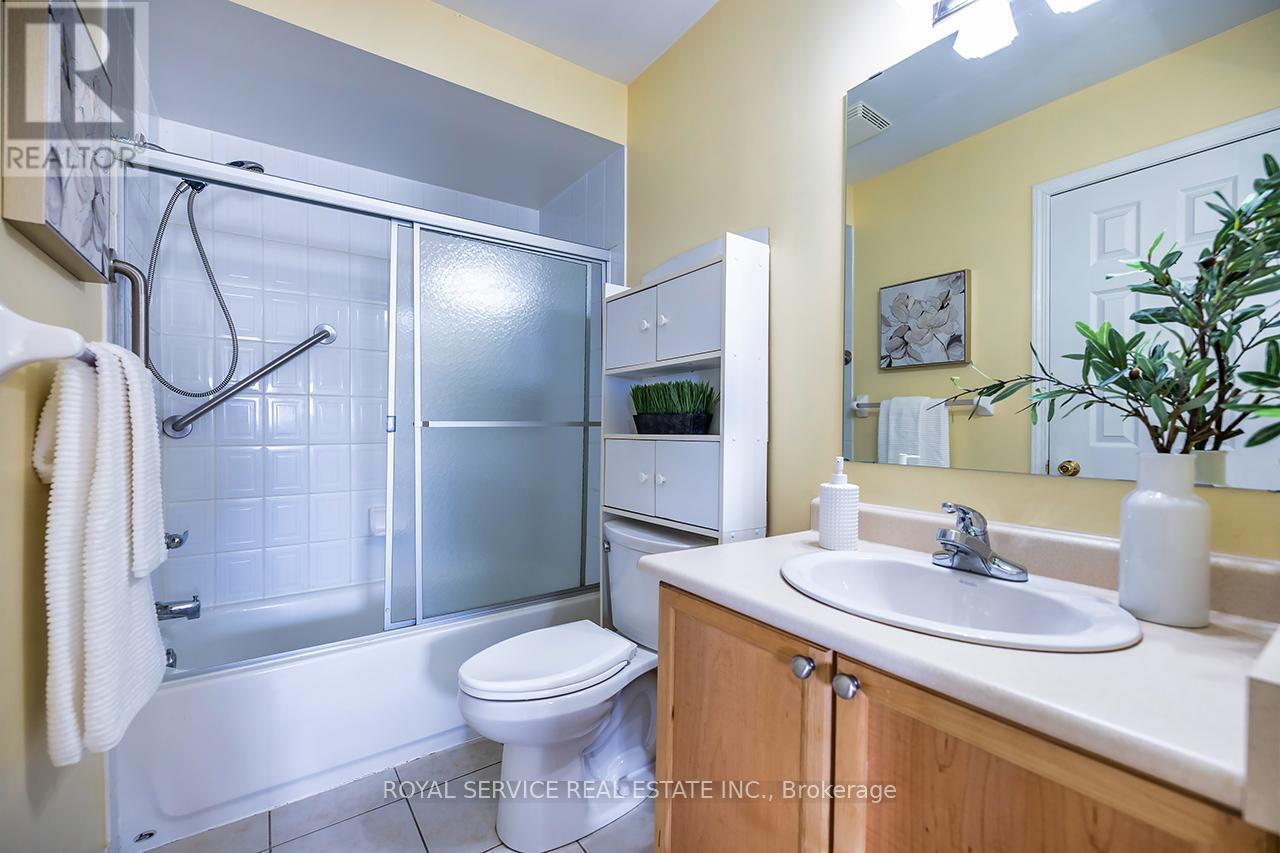 169 Scottsdale Drive, Clarington (Bowmanville), Ontario  L1C 5L3 - Photo 21 - E13035796