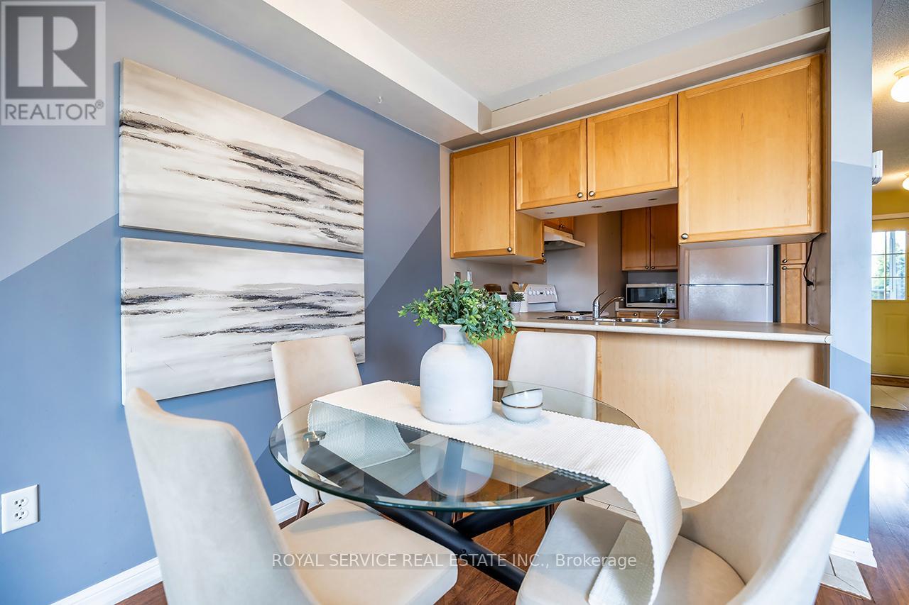 169 Scottsdale Drive, Clarington (Bowmanville), Ontario  L1C 5L3 - Photo 6 - E13035796