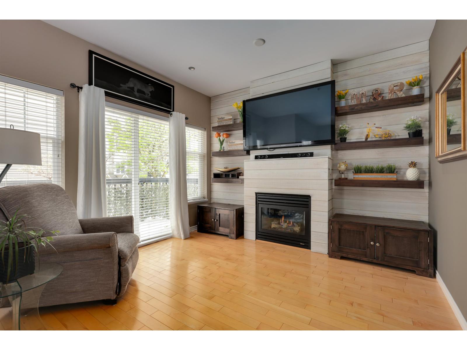 37 21535 88 Avenue, Langley, British Columbia  V1M 4E5 - Photo 2 - R3115036