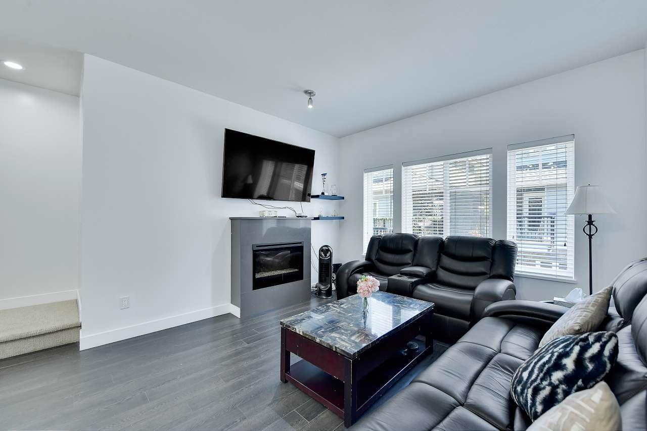 10 13864 Hyland Road, Surrey, British Columbia  V3W 2C3 - Photo 4 - R3113340