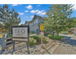 10 13864 HYLAND ROAD, Surrey, British Columbia