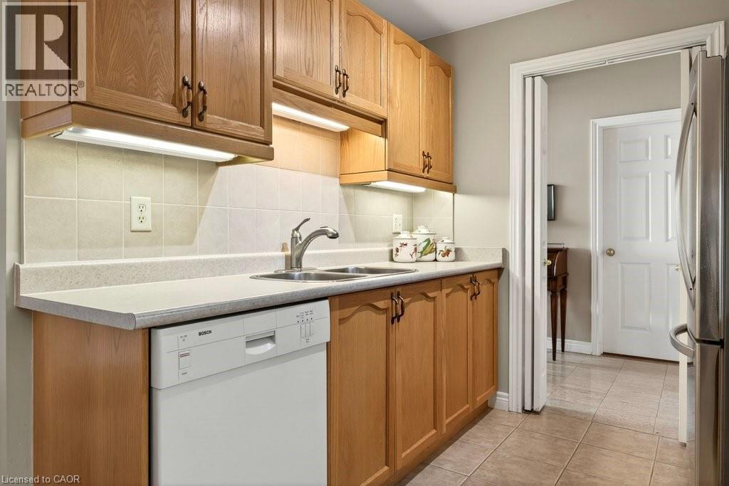 2085 Amherst Heights Drive Unit# Ph8, Burlington, Ontario  L7P 5C2 - Photo 19 - 40820789