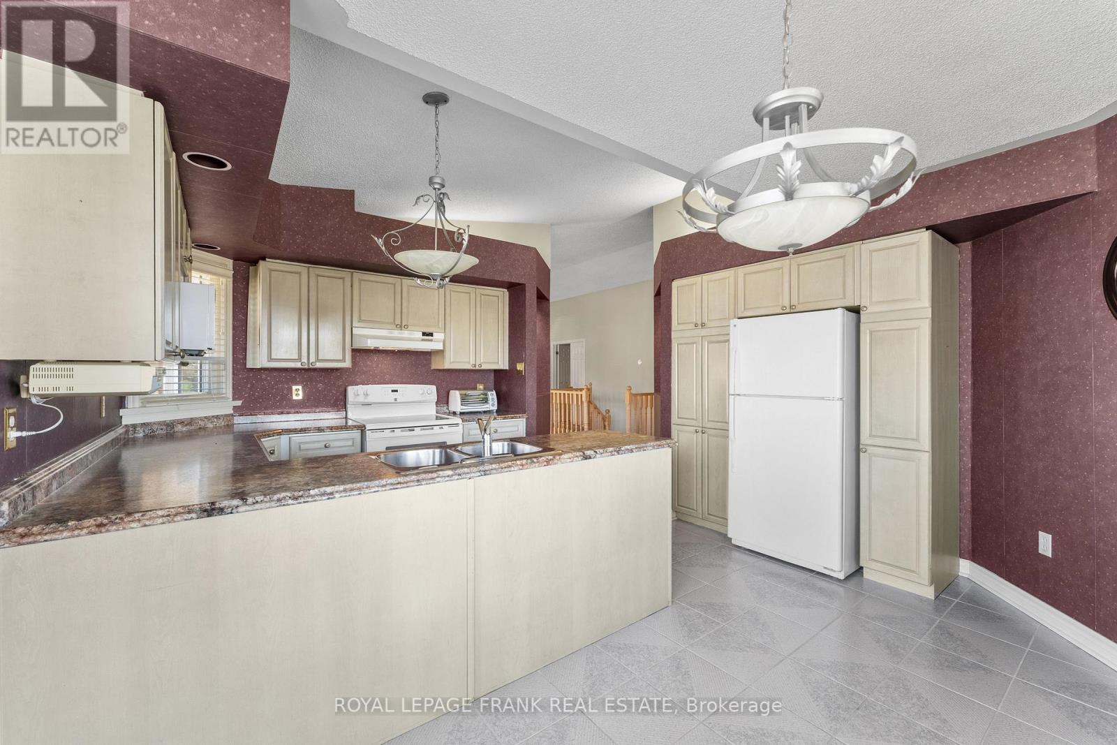 2 Hillview Drive, Kawartha Lakes, Ontario  K0M 1A0 - Photo 16 - X13035610