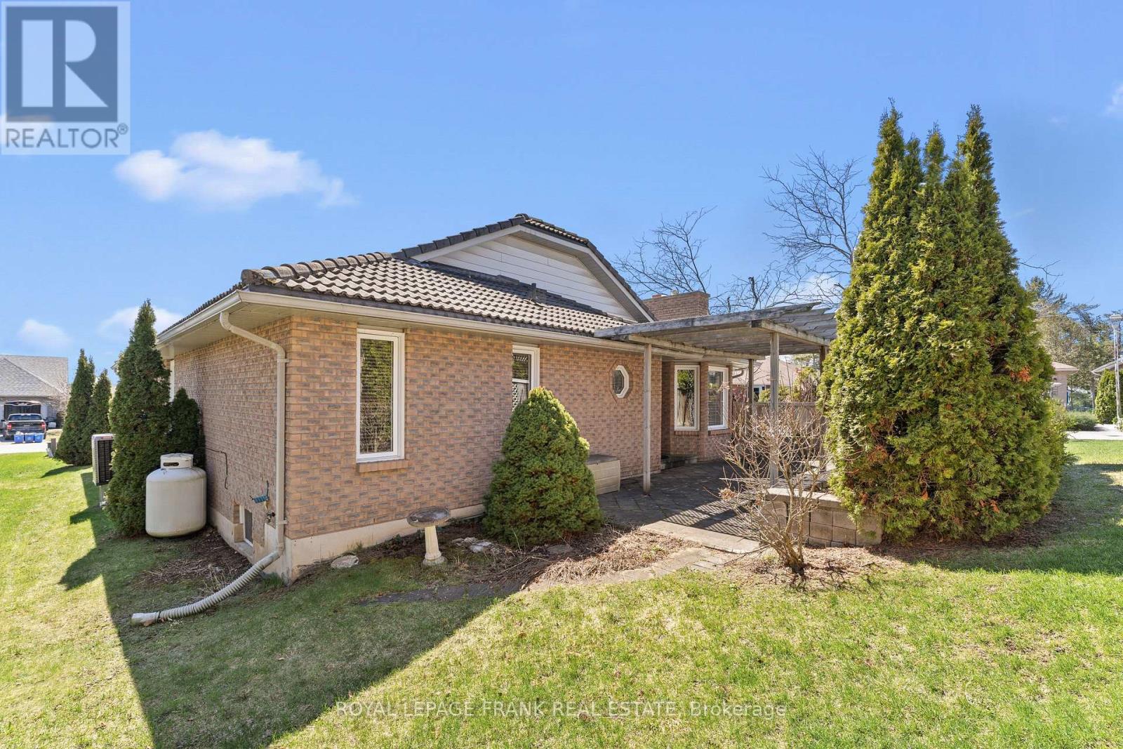 2 Hillview Drive, Kawartha Lakes, Ontario  K0M 1A0 - Photo 32 - X13035610