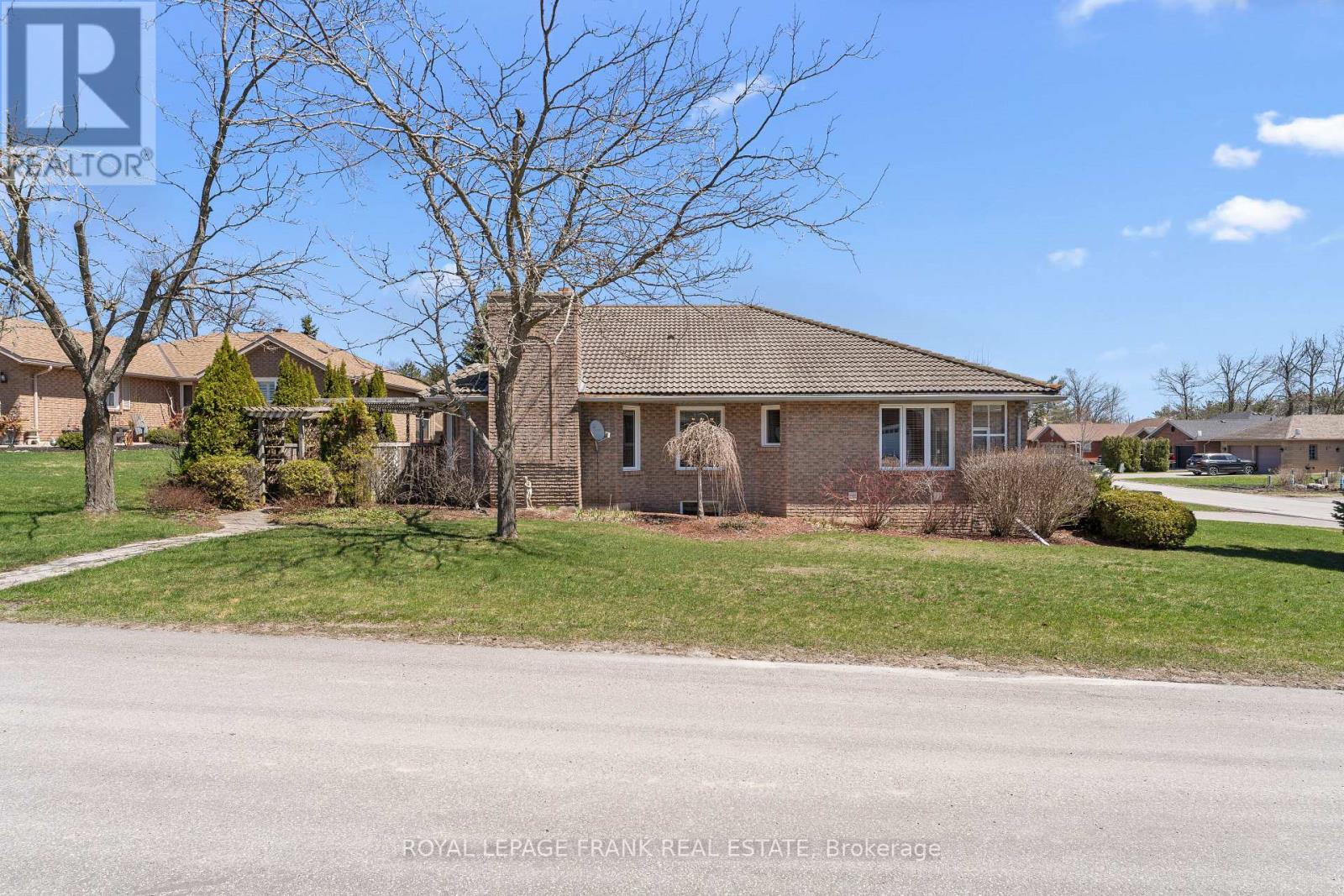 2 Hillview Drive, Kawartha Lakes, Ontario  K0M 1A0 - Photo 35 - X13035610