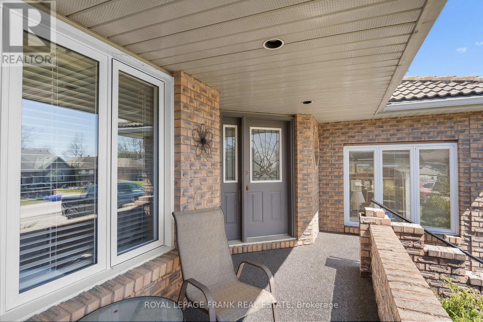 2 Hillview Drive, Kawartha Lakes, Ontario  K0M 1A0 - Photo 4 - X13035610