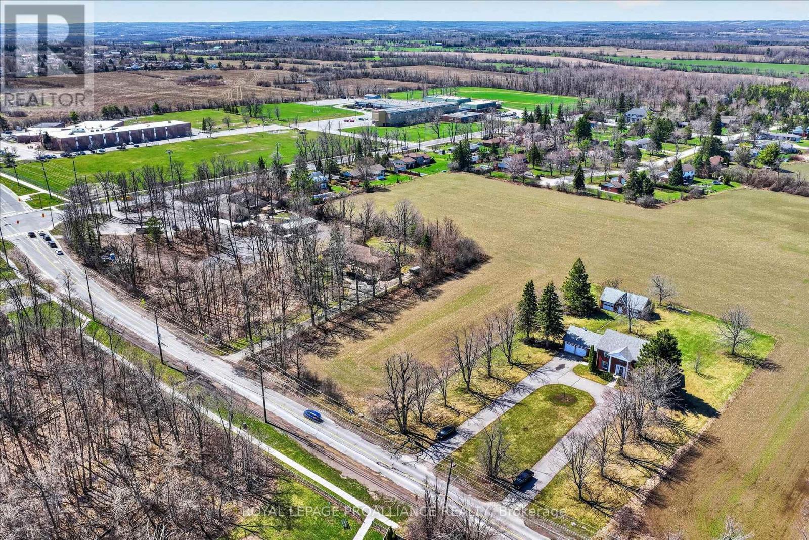 1281 Brealey Drive, Peterborough (Monaghan Ward 2), Ontario  K9K 0C4 - Photo 8 - X13035676