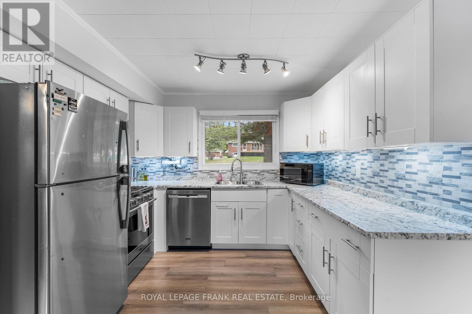 203 Crosby Drive, Kawartha Lakes, Ontario  K0M 1A0 - Photo 6 - X13035702