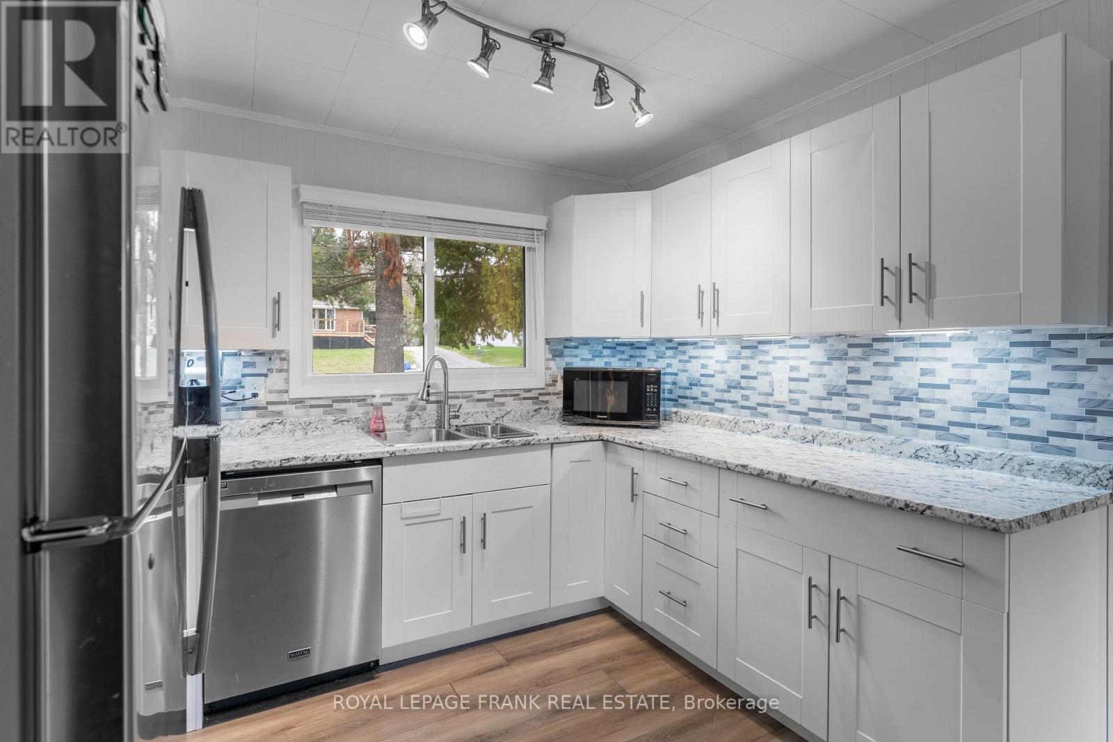 203 Crosby Drive, Kawartha Lakes, Ontario  K0M 1A0 - Photo 8 - X13035702