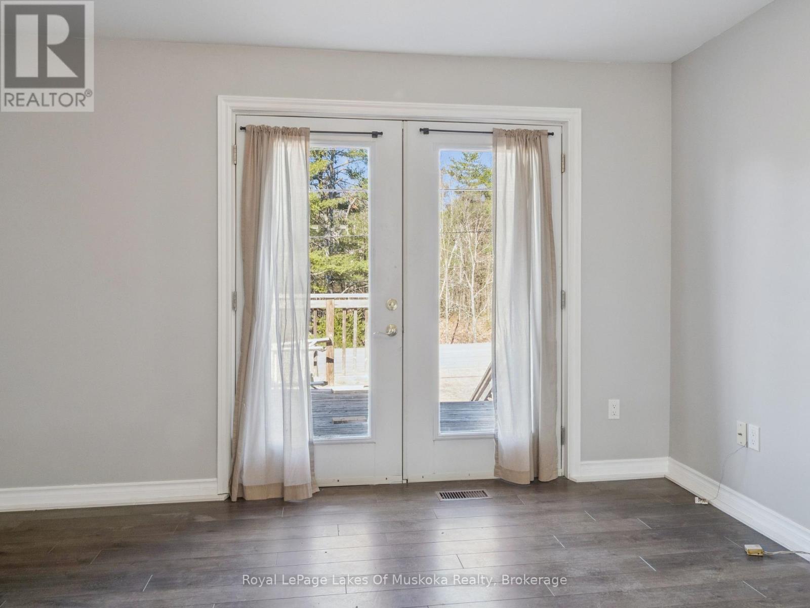 1314 Winhara Road, Gravenhurst, Ontario  P1P 1R1 - Photo 9 - X13035620