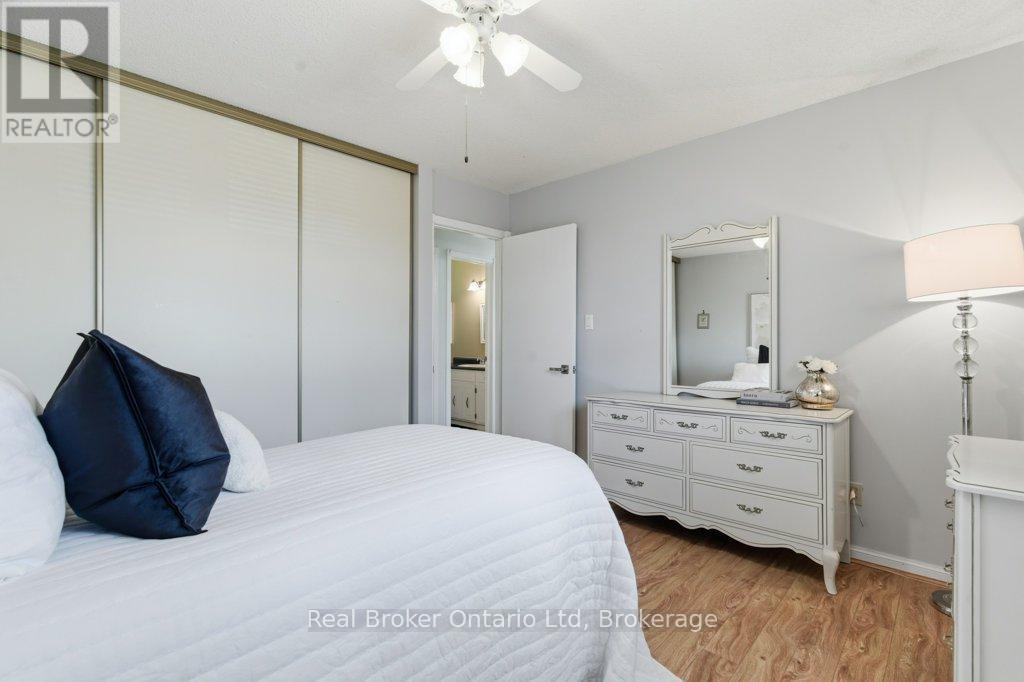 68 Settlers Drive, Kitchener, Ontario  N2E 2L8 - Photo 20 - X13035928