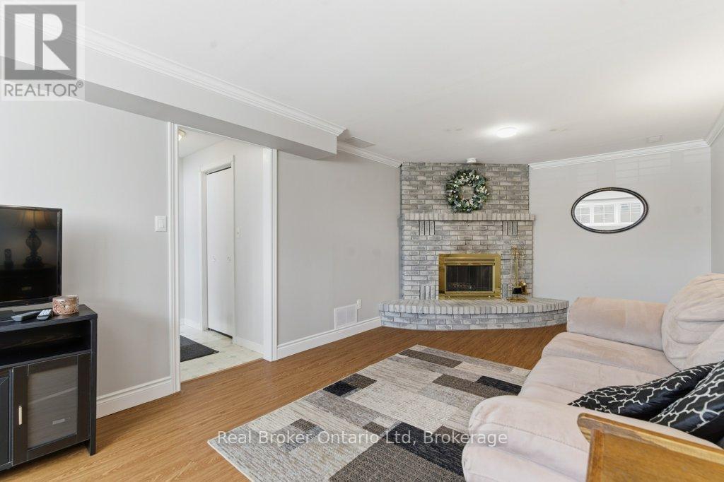 68 Settlers Drive, Kitchener, Ontario  N2E 2L8 - Photo 27 - X13035928