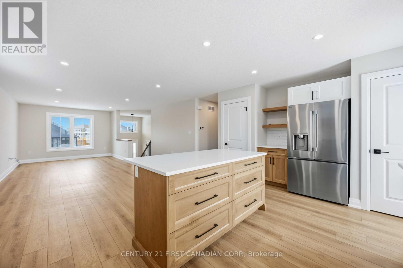 639 Ketter Way, Plympton-Wyoming, Ontario  N0N 1T0 - Photo 13 - X13035602