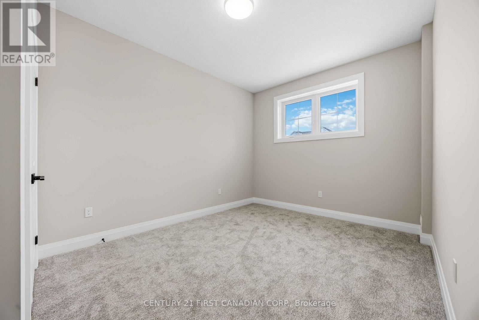 639 Ketter Way, Plympton-Wyoming, Ontario  N0N 1T0 - Photo 15 - X13035602