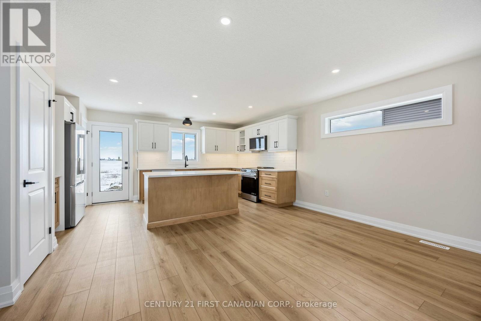 639 Ketter Way, Plympton-Wyoming, Ontario  N0N 1T0 - Photo 9 - X13035602