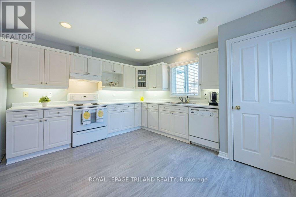 22 Stoneycreek Crescent, London North, Ontario  N5X 3X4 - Photo 12 - X13035646