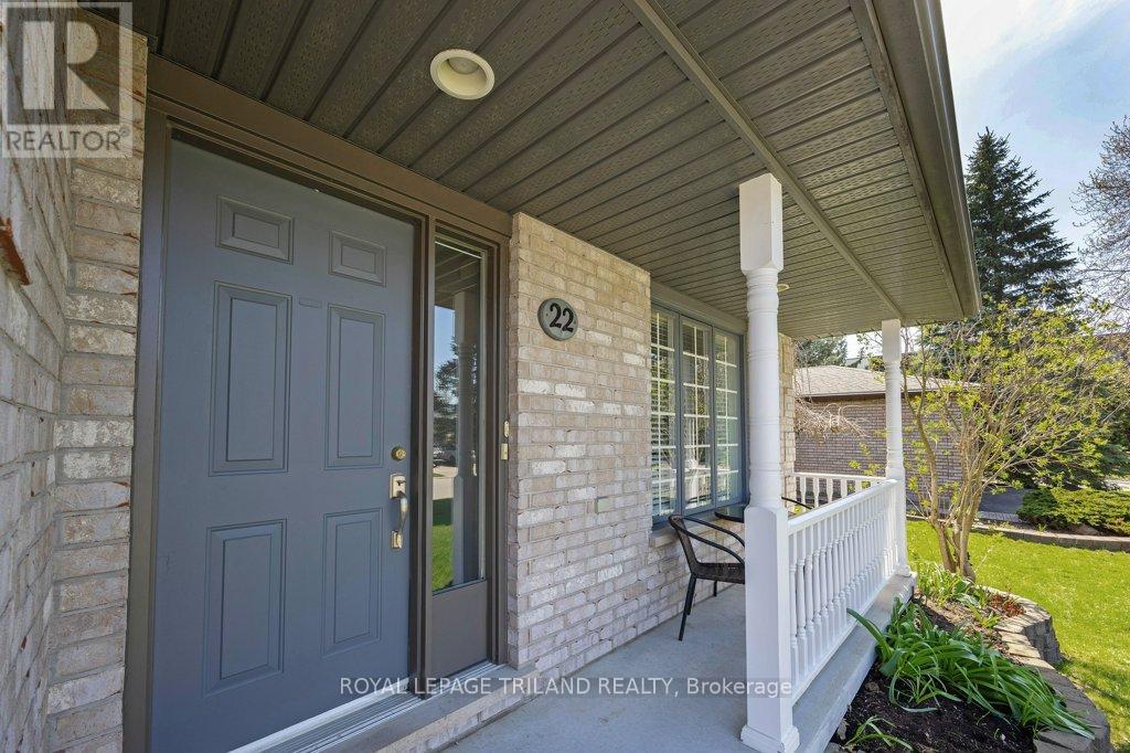 22 Stoneycreek Crescent, London North, Ontario  N5X 3X4 - Photo 3 - X13035646