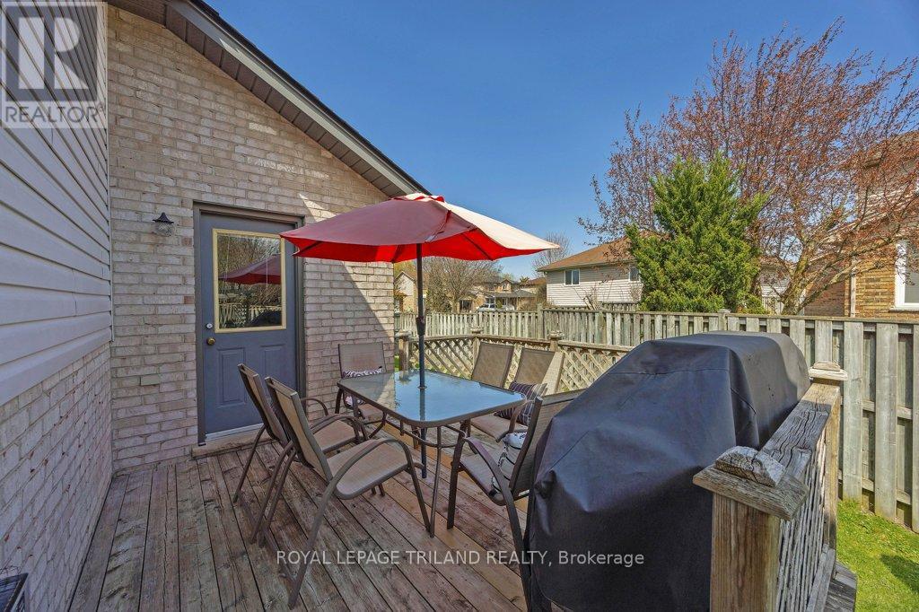 22 Stoneycreek Crescent, London North, Ontario  N5X 3X4 - Photo 33 - X13035646