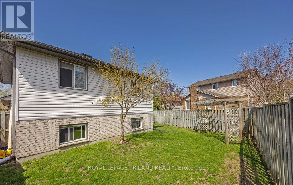 22 Stoneycreek Crescent, London North, Ontario  N5X 3X4 - Photo 38 - X13035646