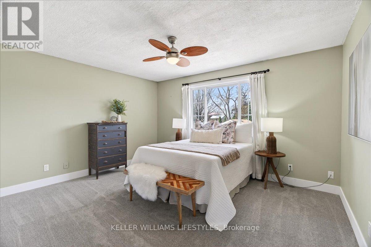 5410 Lake Valley Grove Road, Lambton Shores, Ontario  N0N 1J7 - Photo 16 - X13035762