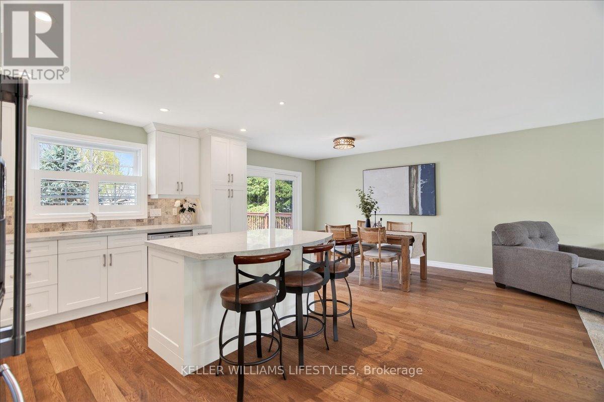 5410 Lake Valley Grove Road, Lambton Shores, Ontario  N0N 1J7 - Photo 7 - X13035762