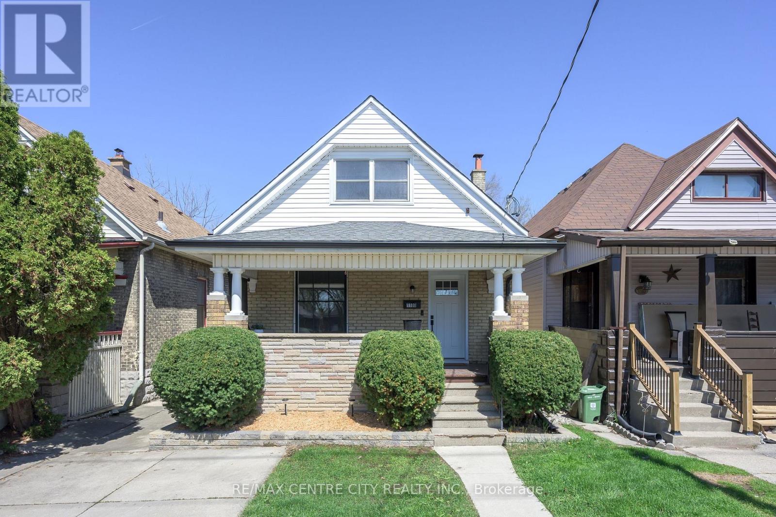 1180 YORK STREET, London East, Ontario