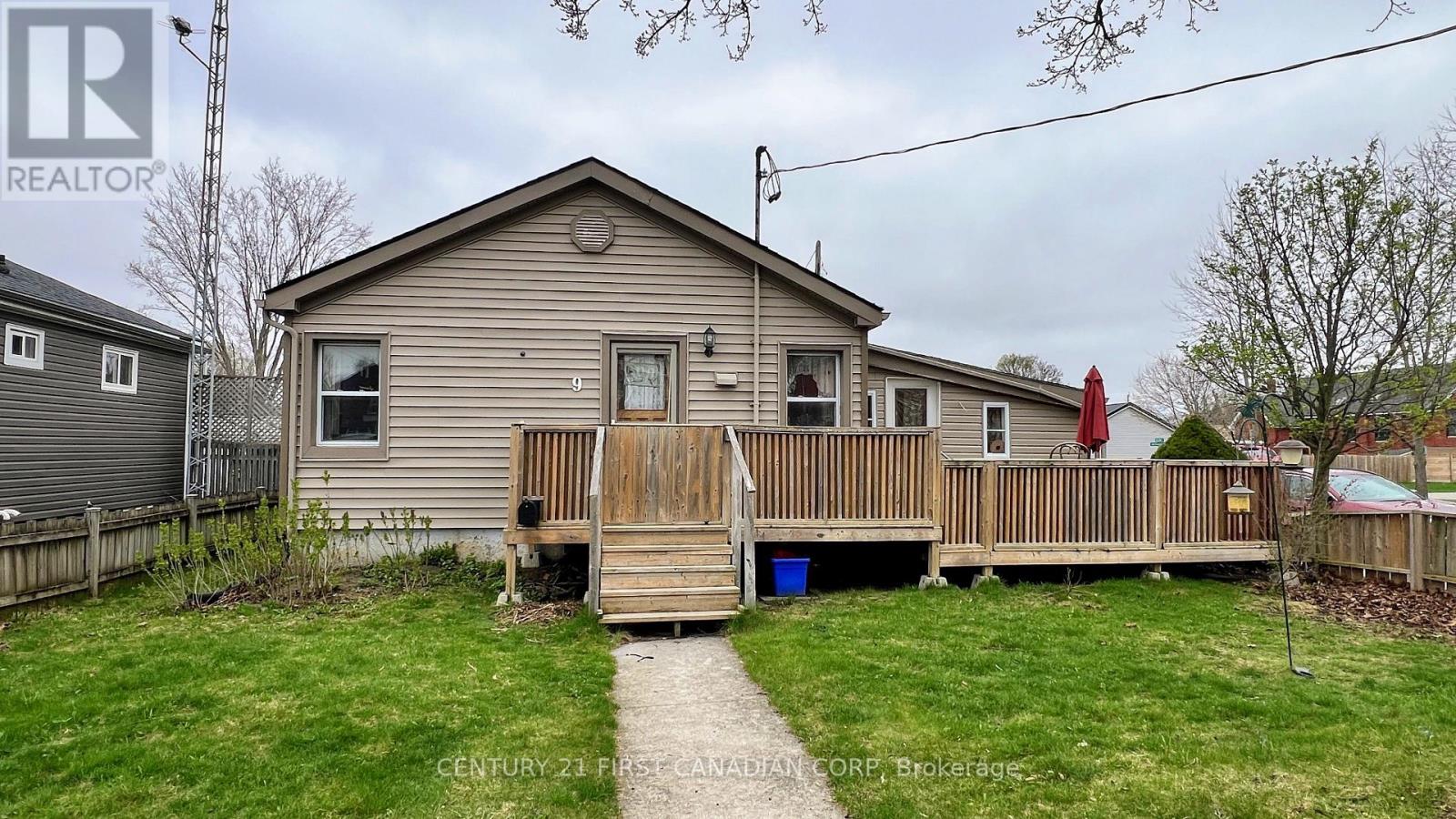 9 TRAFALGAR STREET, St. Thomas, Ontario