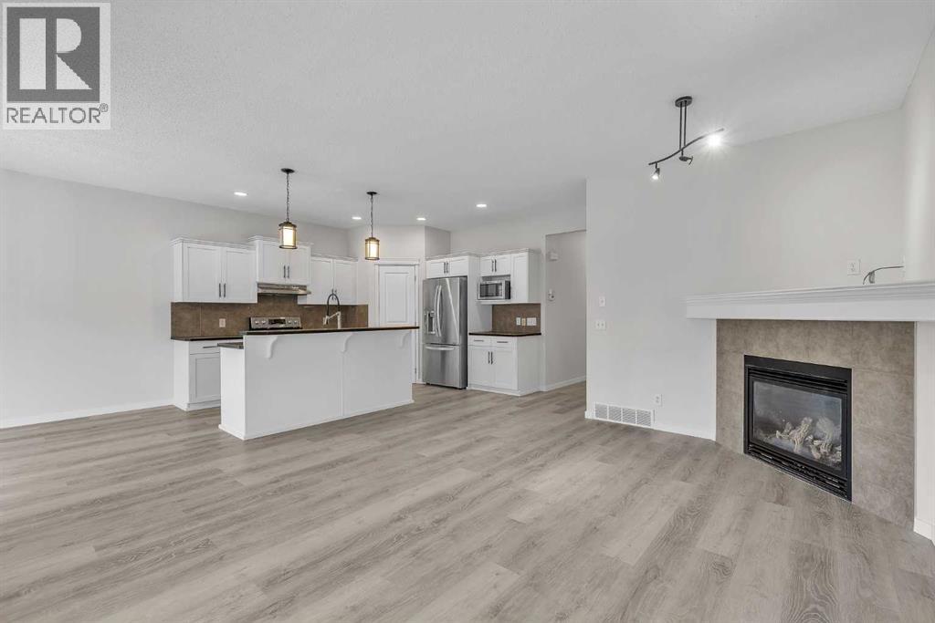 368 New Brighton Place SE, Calgary, Alberta  T2Z 4W6 - Photo 6 - A2301067