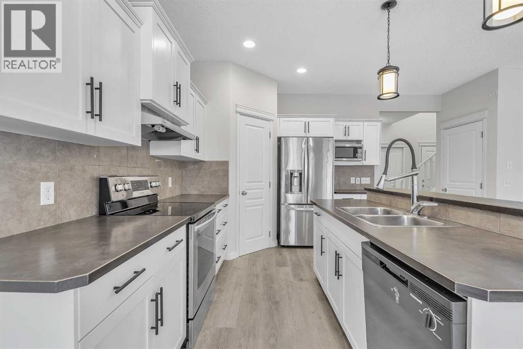 368 New Brighton Place SE, Calgary, Alberta  T2Z 4W6 - Photo 7 - A2301067