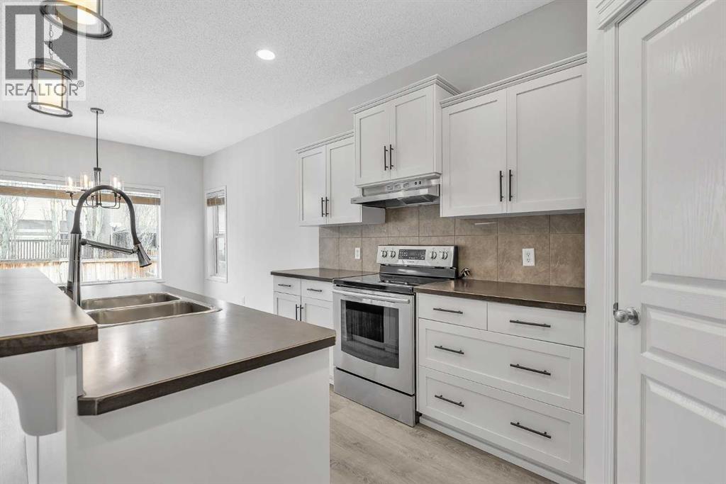 368 New Brighton Place SE, Calgary, Alberta  T2Z 4W6 - Photo 8 - A2301067