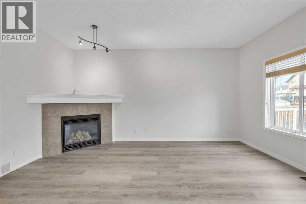 368 New Brighton Place SE, Calgary, Alberta  T2Z 4W6 - Photo 5 - A2301067