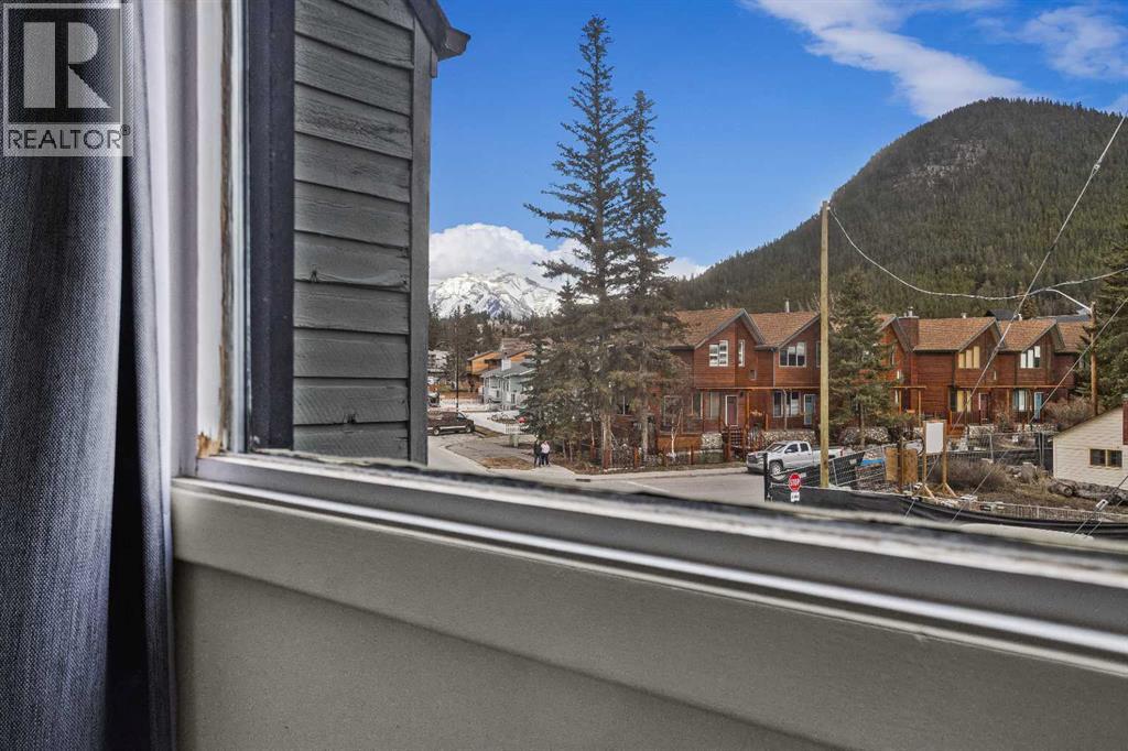 J, 413 Marten Street, Banff, Alberta  T1L 1G6 - Photo 35 - A2304248