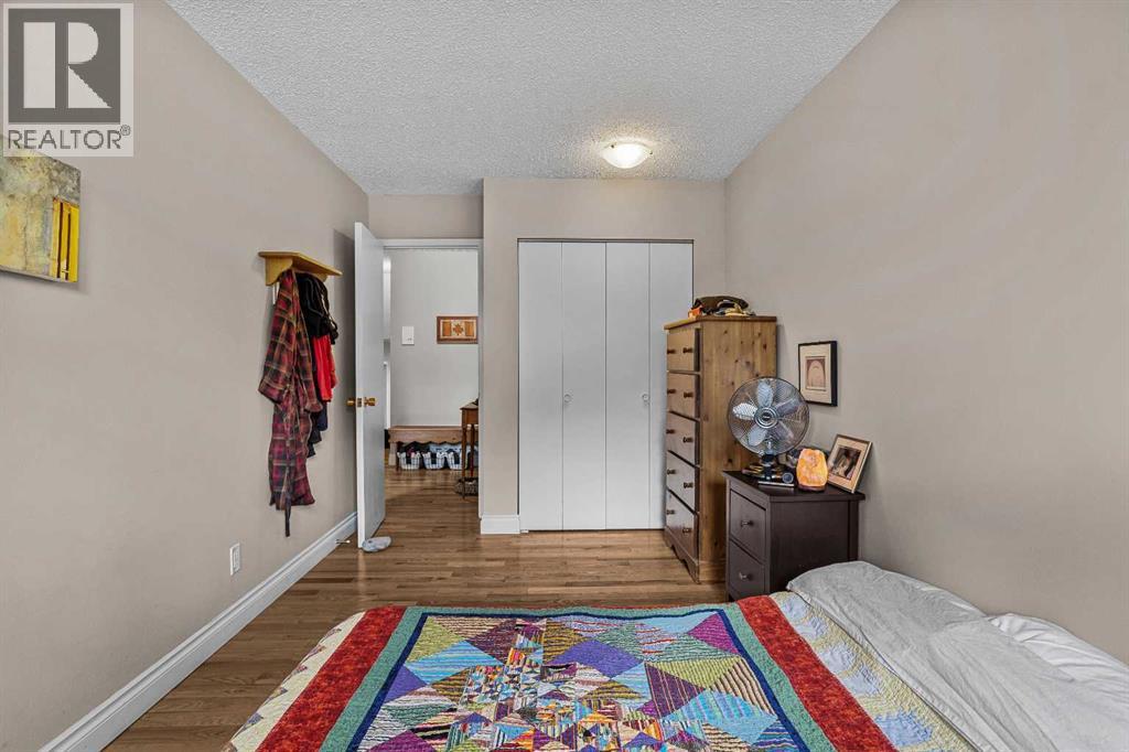 J, 413 Marten Street, Banff, Alberta  T1L 1G6 - Photo 31 - A2304248