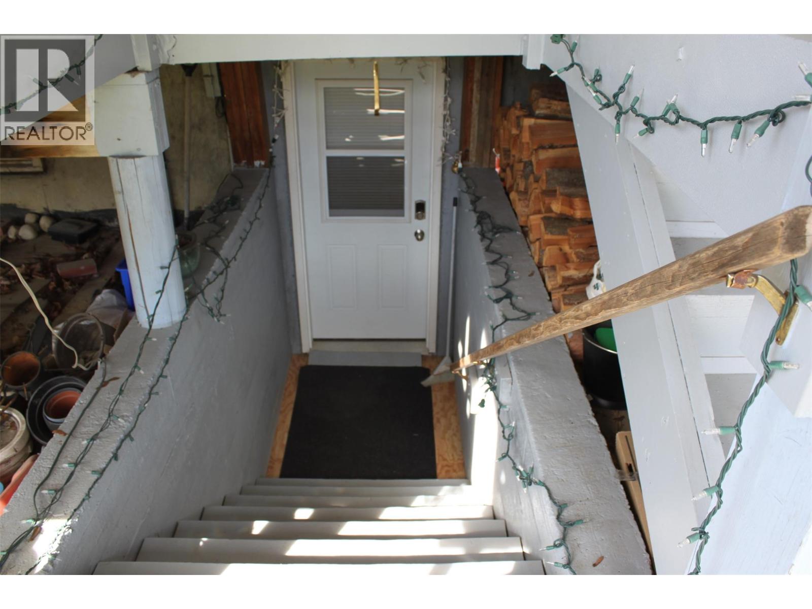 119 2nd Avenue Nw, Nakusp, British Columbia  V0G 1R0 - Photo 18 - 10384393