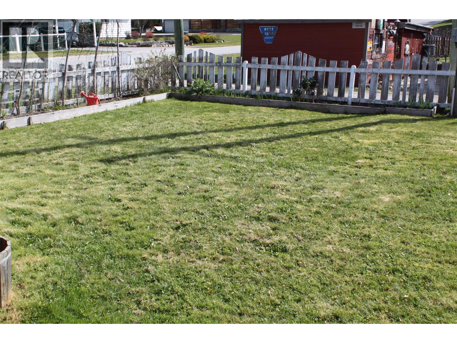 119 2nd Avenue Nw, Nakusp, British Columbia  V0G 1R0 - Photo 29 - 10384393