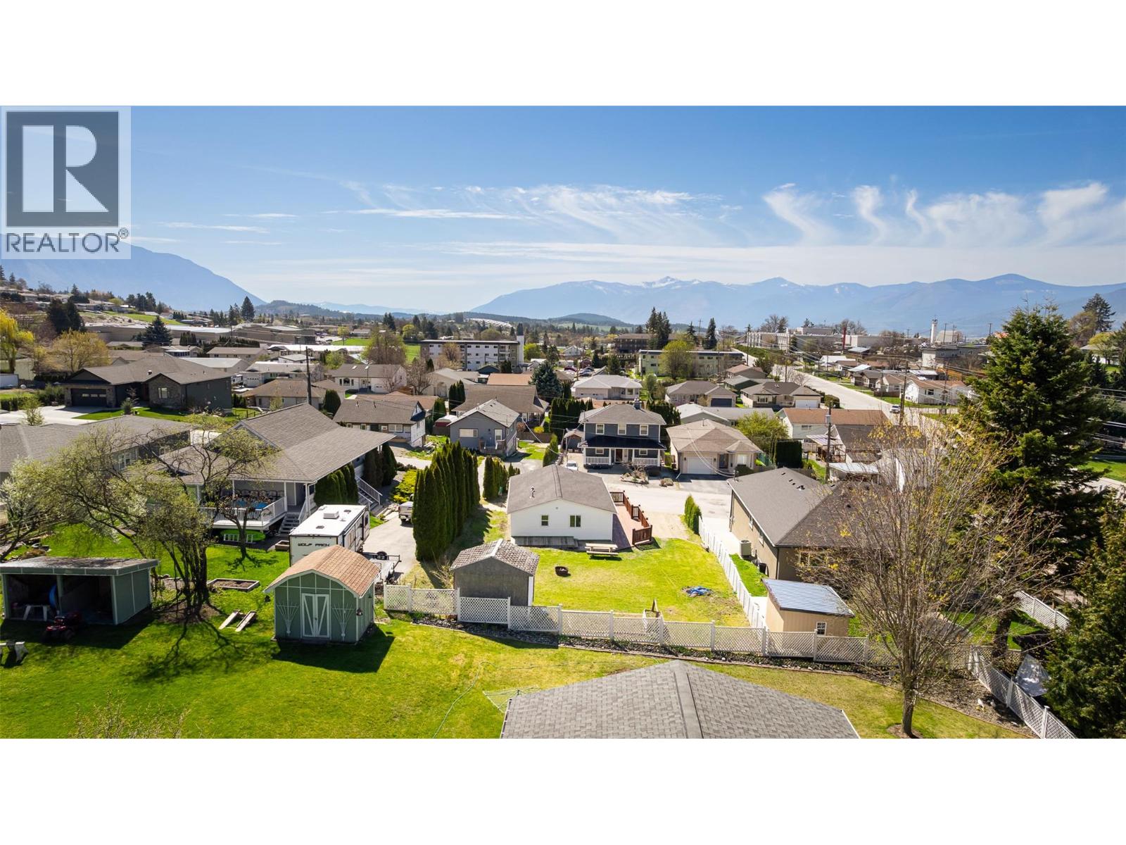 1610 Murdoch Street, Creston, British Columbia  V0B 1G5 - Photo 32 - 10384410