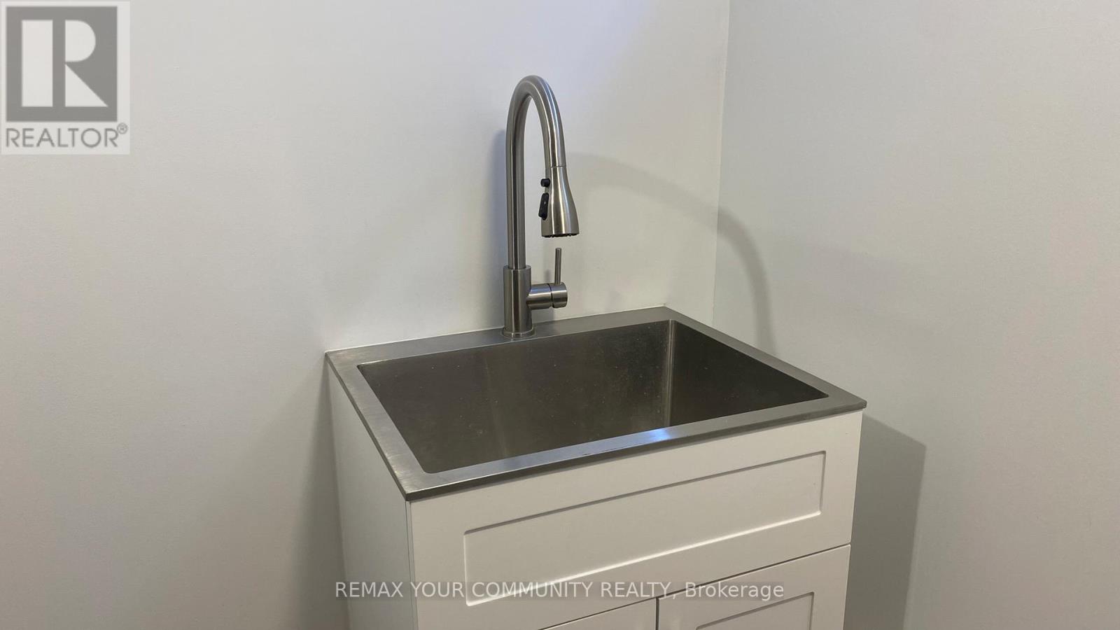 Basement - 134 B Kemano Road, Aurora, Ontario  L4G 4P9 - Photo 17 - N12979124