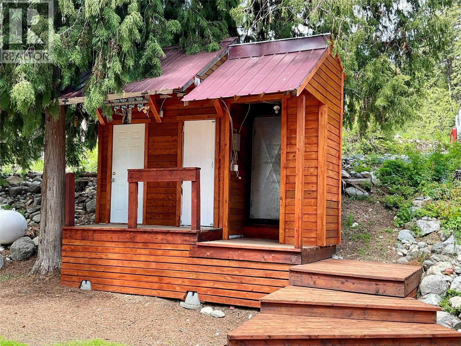 2872 Jewel Lake Road, Jewel Lake, British Columbia  V0H 1J0 - Photo 23 - 10384592