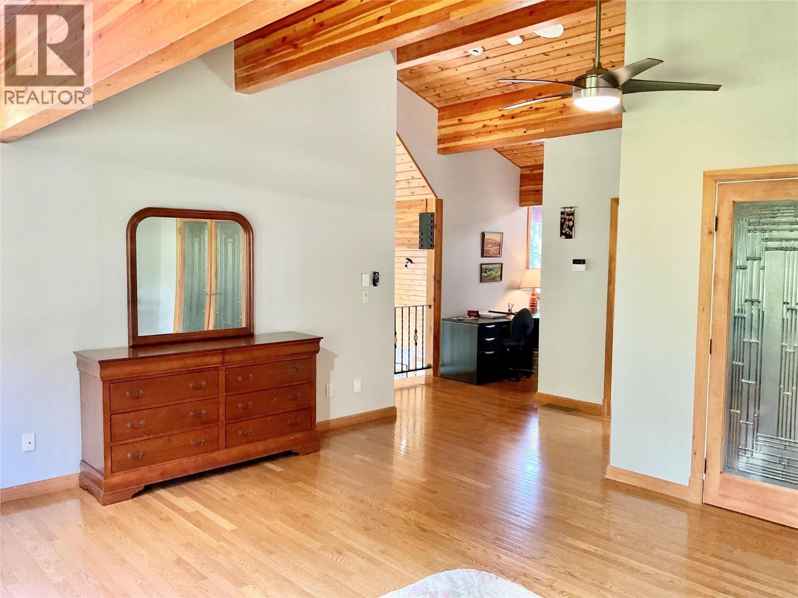 2872 Jewel Lake Road, Jewel Lake, British Columbia  V0H 1J0 - Photo 49 - 10384592