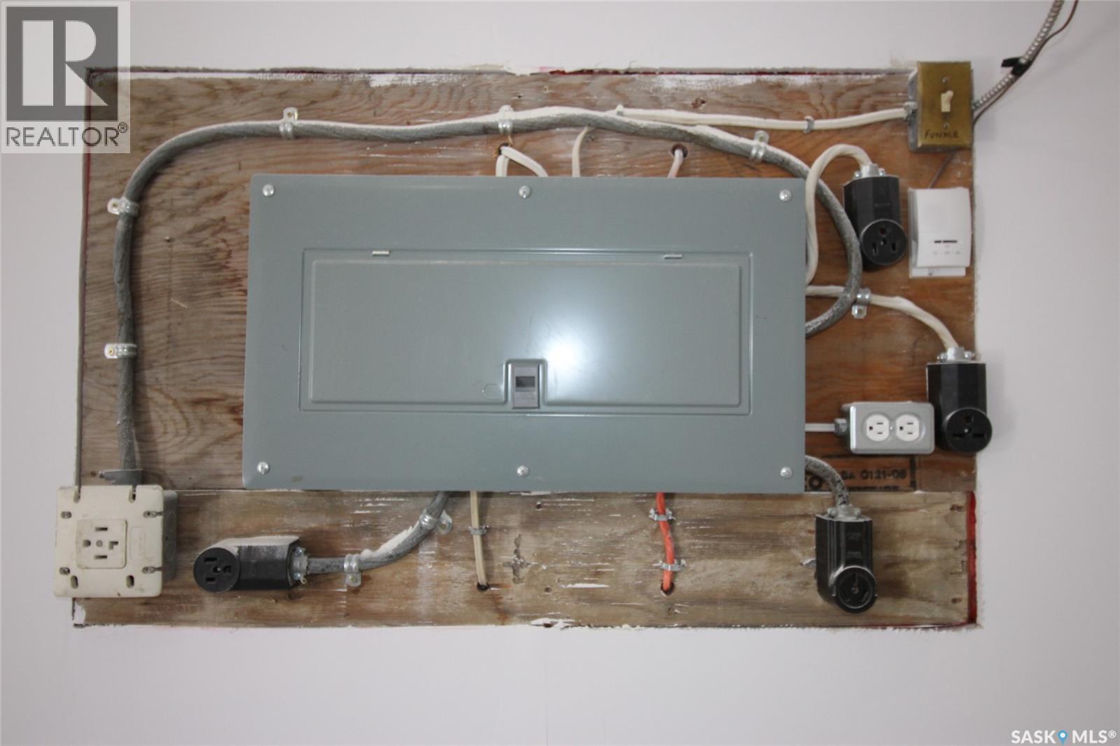 331 2nd Avenue W, Shaunavon, Saskatchewan  S0N 2M0 - Photo 13 - SK033749