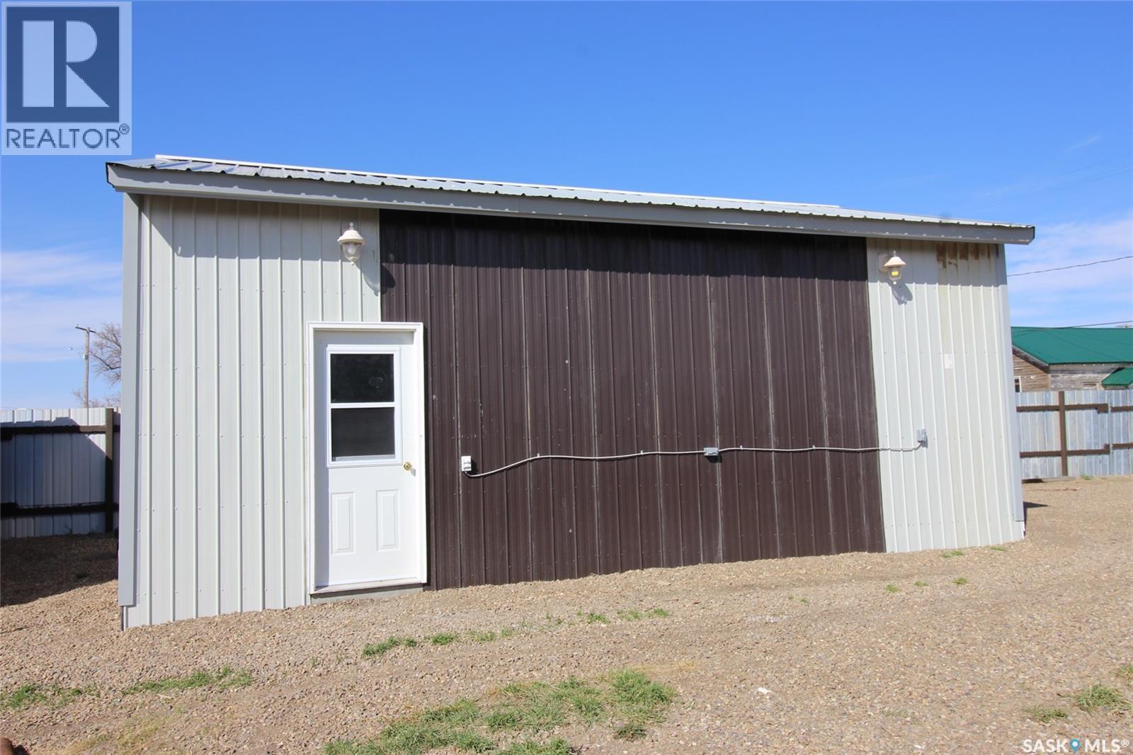 331 2nd Avenue W, Shaunavon, Saskatchewan  S0N 2M0 - Photo 4 - SK033749