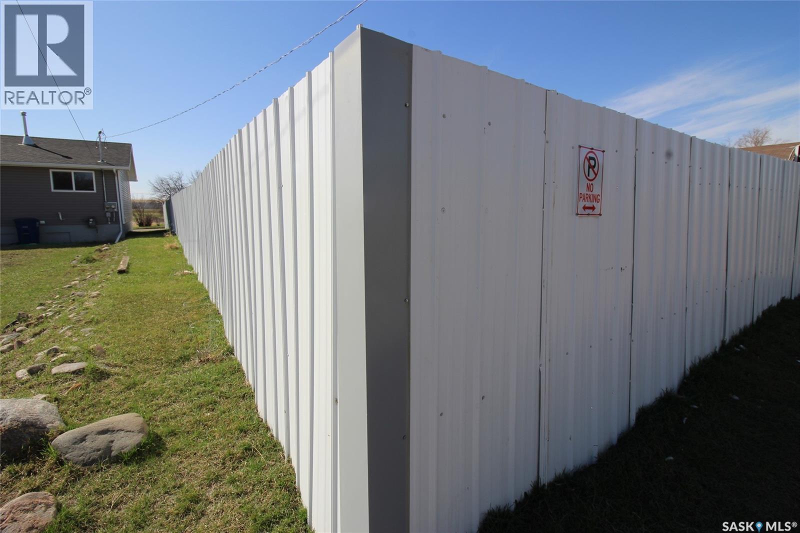 331 2nd Avenue W, Shaunavon, Saskatchewan  S0N 2M0 - Photo 9 - SK033749