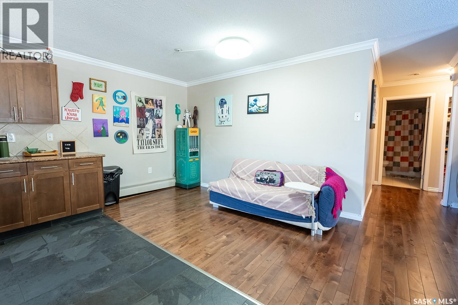 B 1014 Colony Street, Saskatoon, Saskatchewan  S7N 0S4 - Photo 8 - SK033710