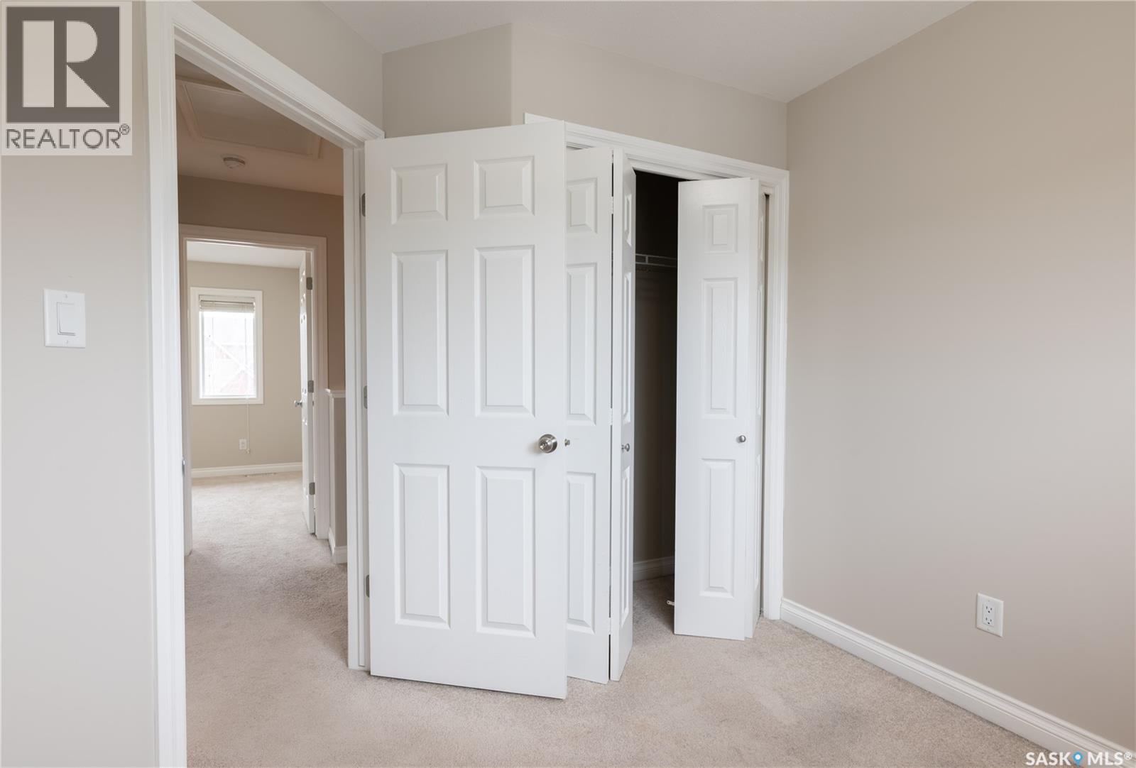 4372 James Hill Road, Regina, Saskatchewan  S4W 0R2 - Photo 17 - SK033701