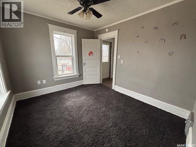 617 Bison Avenue, Weyburn, Saskatchewan  S4H 0J7 - Photo 13 - SK033690